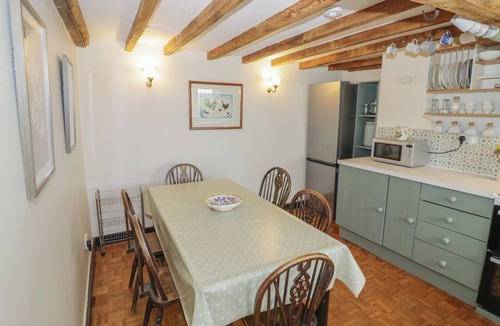 Banbury Cottage | PRIORS MEAD, pet friendly, character holiday cottage in Cropredy