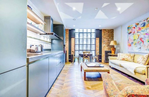 Queenstown Apartment | Pristine Studio, Incredible Location, Long Stays!