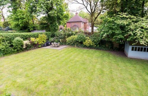 Bolton Apartment | Private Apartment near Manchester and Rivington, Free Parking