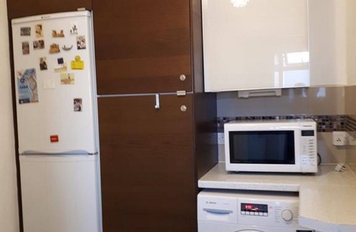 Fryent Apartment | Private Studio with Private Entrance and Private Terrace