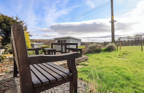 Spark Bridge Cottage | PUDDLE DUCK COTTAGE, pet friendly, with open fire in Spark Bridge