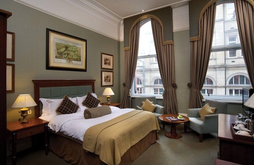 Leeds City Center Hotel | Quebecs
