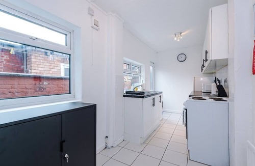 Latchford House | Quiet and Comfortable Home