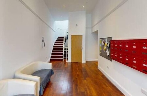 Nottingham City Centre Apartment | Quiet but Central Studio 409