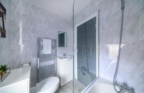 Morley House | *RA31S* For most relaxed & Cosy Stay/Parking/WiFi