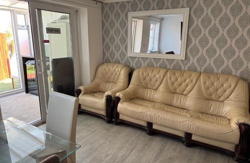 Fishlake Apartment | Ramskir Apartment