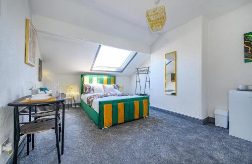 Chapeltown House | -RB7H - For your relaxed & Cosy stay & Free Parking
