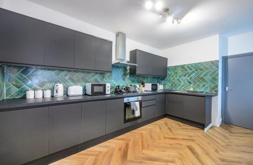 Chapeltown House | -RB7H - For your relaxed & Cosy stay & Free Parking