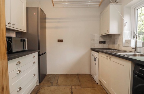 Leven Cottage | REDWOODS, pet friendly, with a garden in Leven Near Beverley