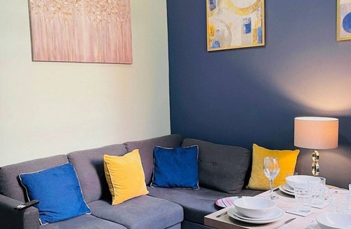 Preston House | Relaxing 4BR home all ensuite sleeps 8 in Preston