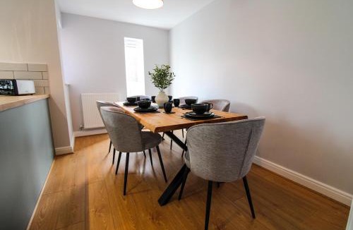 North Wheatley House | Restful Riverside Residence