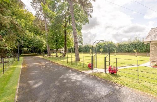 Chatburn House | Ribblesdale Cottage in Acres of Countryside