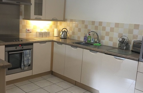 St Neots Apartment | River Ground Floor Apartment - 96 Skipper way