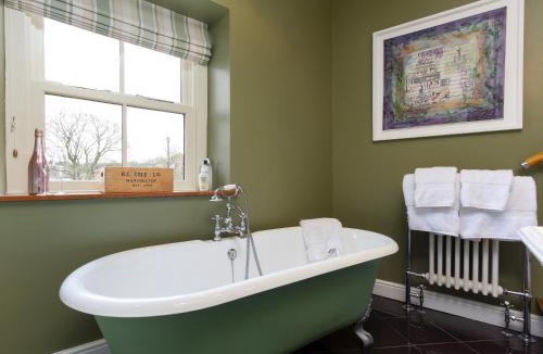 Eshton House | River View Cottage