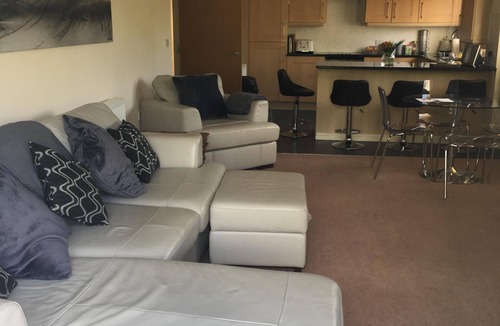 St Neots Apartment | River View Ground Floor Apartment - 70 Skipper Way, Little Paxton