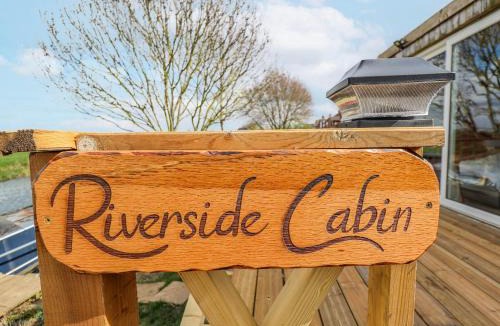 Peterborough House | Riverside Cabin