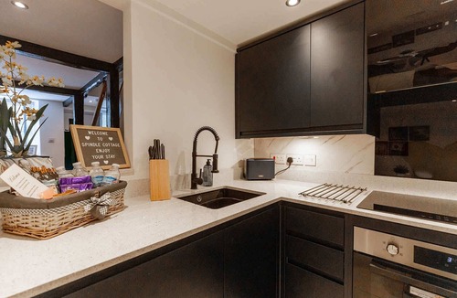 Holmbridge House | Riverside cottage on the edge of the Peak District