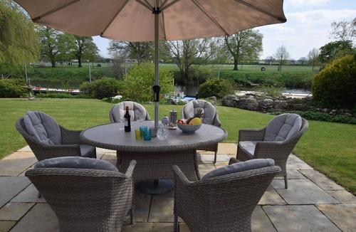 Bidford-on-Avon House | Riverside House, Bidford-on-Avon, Stratford-upon-Avon