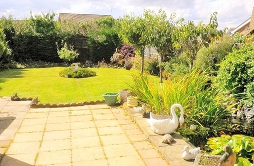 Sutton-on-Sea Cottage | Romantic Cosy Cottage ❤️ near Beach ★ Large Garden ★ Pet Friendly ★ Parking