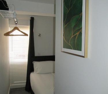 Desborough Hotel | Rooms at The Ritz Complex