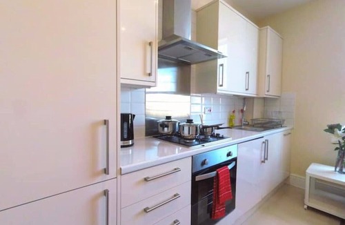 Addison Apartment | Rose 4 at Hammersmith