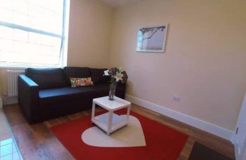 Addison Apartment | Rose 4 at Hammersmith