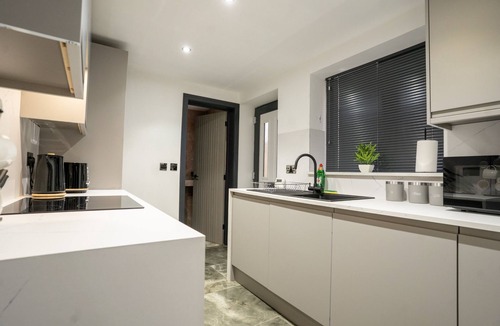 Boston House | Rose House