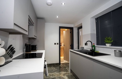 Boston House | Rose House
