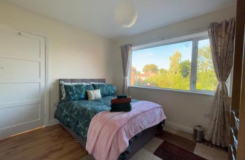 Cottingham House | Rosedale House Your home away to home