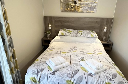 Storwood Cabin | Rowan Boutique Lodge for couples with a dog