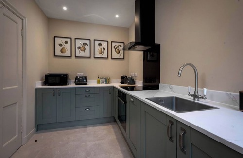 Polebrook Cottage | RUBENS ROOMS, pet friendly, luxury holiday cottage in Oundle