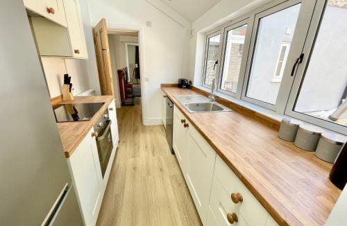 Helmsley House | Rye Court Cottage and Annex Central Hemsley