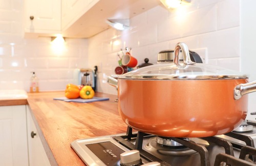 Blythburgh Cottage | SAFFRON, BLYTHVIEW, family friendly, with pool in Southwold