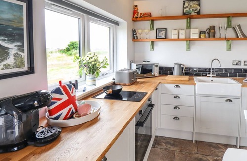 Sandilands House | Sanderlings Cottage, Sutton-On-Sea