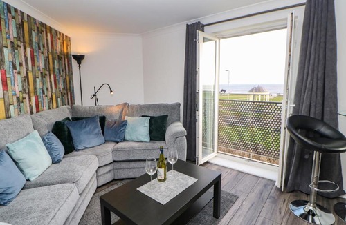Blyth Apartment | Sandy Corner
