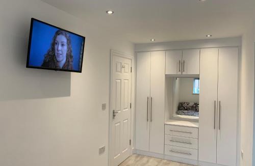 Chorlton-cum-Hardy Apartment | sark house Apartment Chorlton manchester