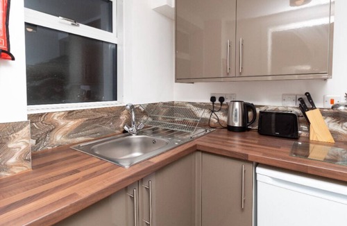Oadby House | SAV Apartments Flat 7 - 1 Bed Luxury Studio Apartment-Regent Road - Leicester