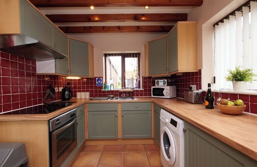 Hawsker Cottage | SCORESBY COTTAGE @ SUMMERFIELD FARM, pet friendly in Hawsker
