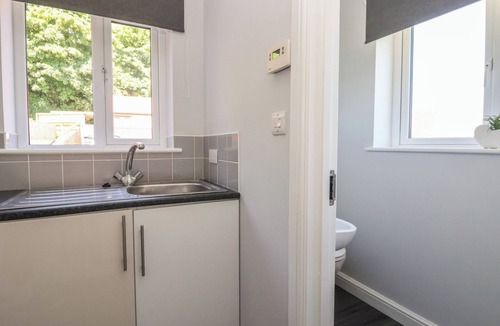 Scarborough Cottage | SEA VIEW, pet friendly, with hot tub in Scarborough