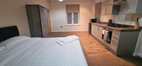 Halifax House | SELF CHECK in APARTMENT IN CENTRAL HALIFAX