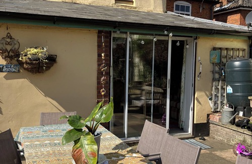 Eye House | Self contained home in the centre of Eye with off road parking & lovely garden.