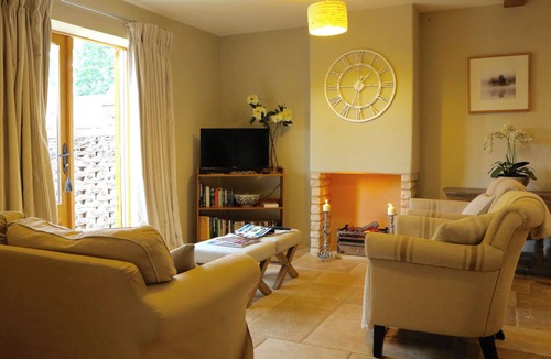 Oundle House | Shabby-Chic style 3-bedroom house in Oundle for a relaxing getaway