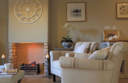 Oundle House | Shabby-Chic style 3-bedroom house in Oundle for a relaxing getaway