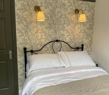 Prescot Apartment | Shakespeare's Snug
