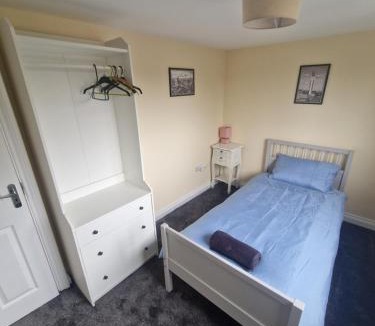 Bloxwich Apartment | Sheldon Apartments BHX HS2 JLR NEC