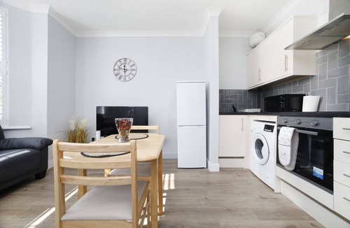 Shepherd's Bush Apartment | Sheperd's Bush modern studio 40m2