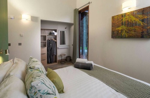 Clipstone Cabin | Sherwood Forest Golden Oak, Edwinstowe