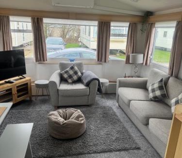 Mappleton Resort | Skipsea Sands Caravan Hire 8 Berth With Air conditioning And free WIFI