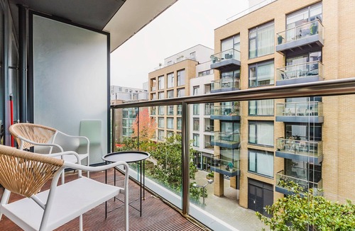 Bunhill Apartment | Sleek Clerkenwell 1BR, Furniture & Decor Included, by Blueground