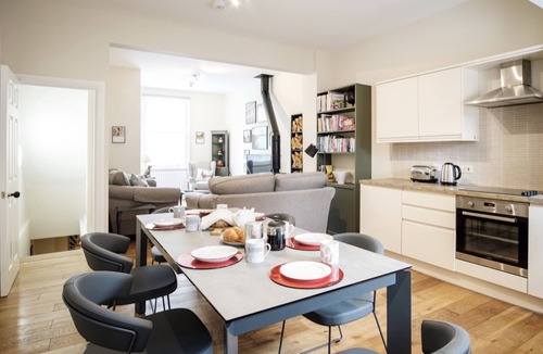 York House | Sleeps 6#Central York#5★Townhouse#Parking#Cinema & Games Room